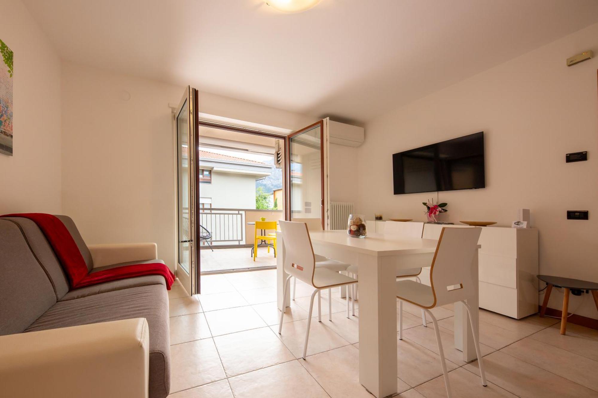 Sun & Fun Apartment - Morena Riva del Garda Eksteriør billede