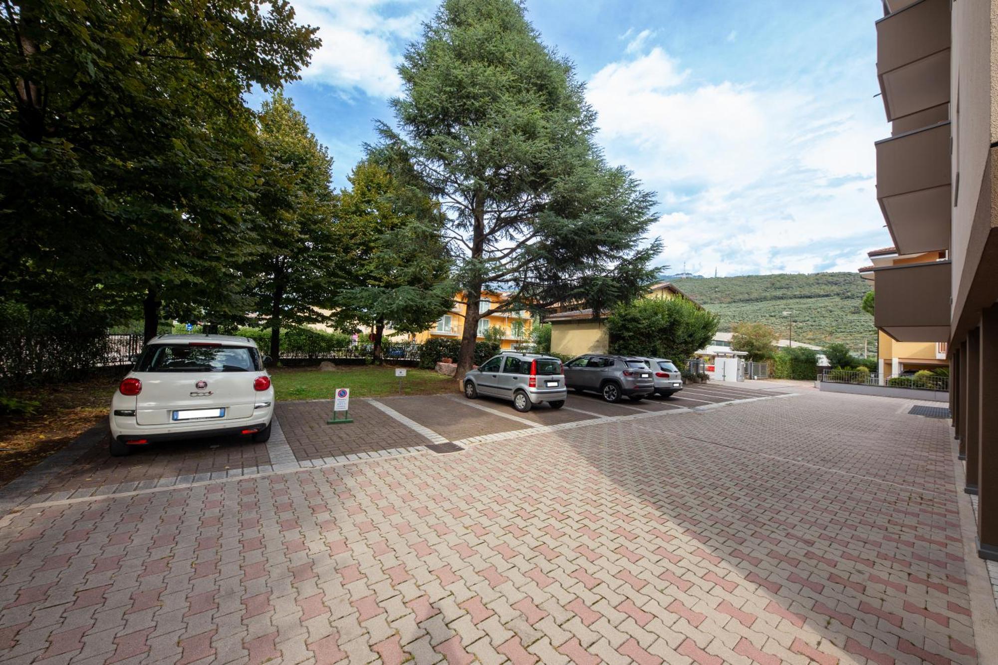 Sun & Fun Apartment - Morena Riva del Garda Eksteriør billede